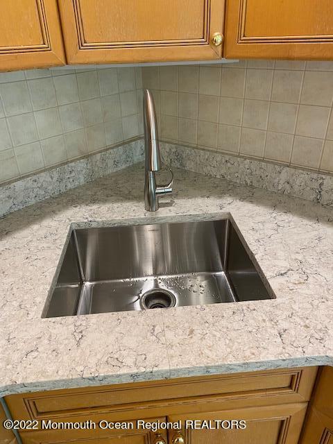 88 Banyan Boulevard Holmdel, NJ 07733 - Photo 10 of 27 IMG_4646