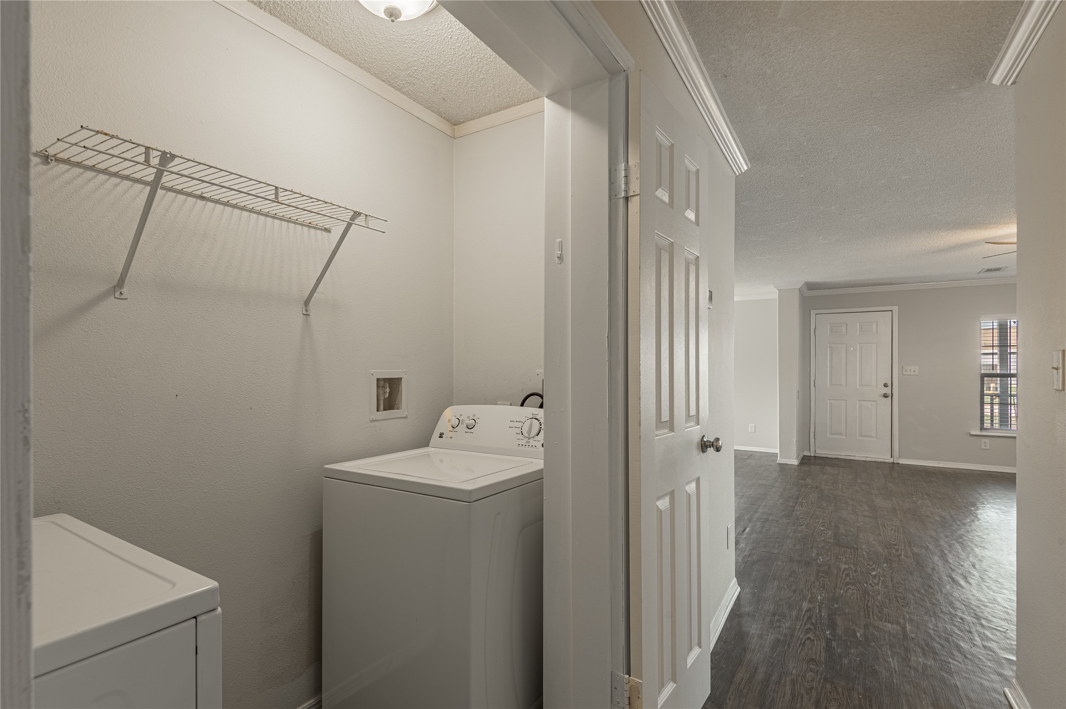138 Varsity Circle Huntsville, TX 77340 - Photo 14 of 37 a view of a bathroom with wooden floor