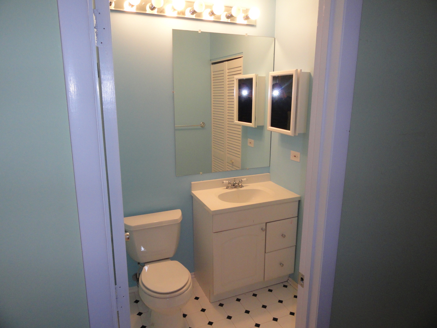 2206 Oak Lane Rolling Meadows, IL 60008 - Photo 17 of 27