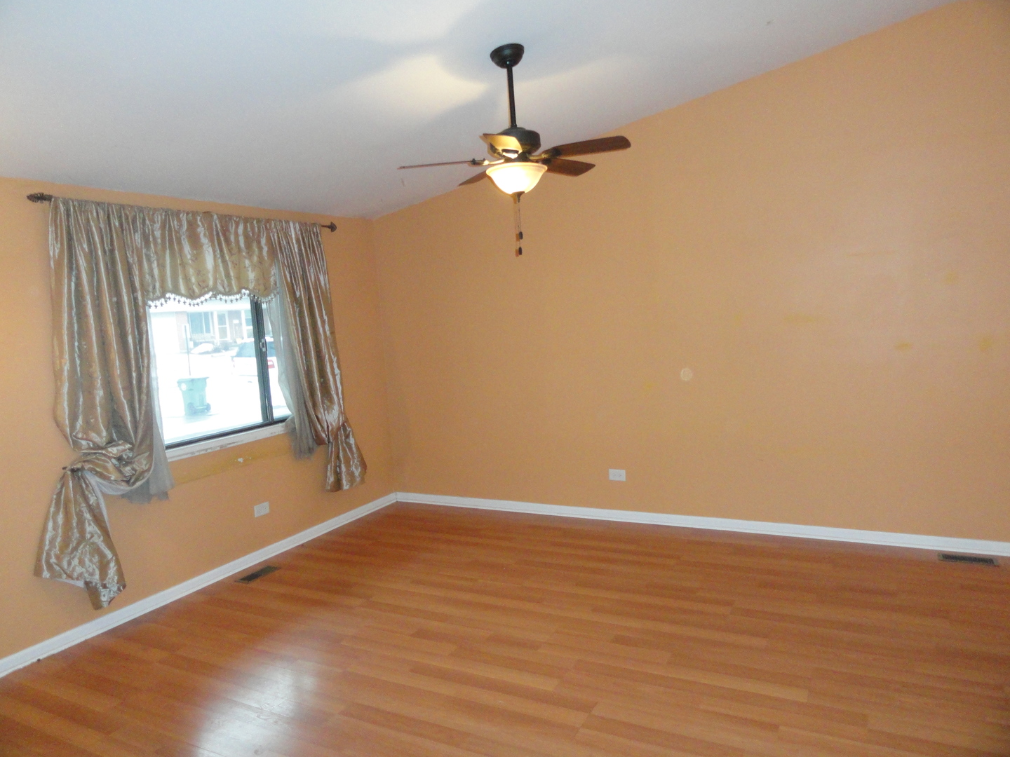 2206 Oak Lane Rolling Meadows, IL 60008 - Photo 4 of 27