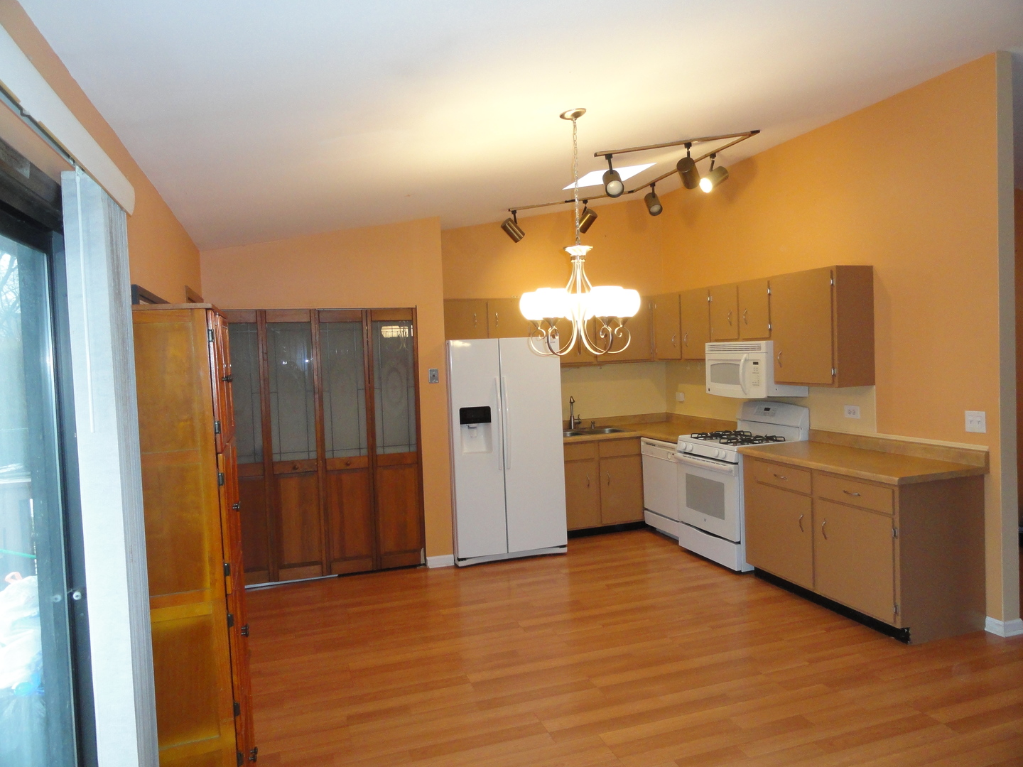 2206 Oak Lane Rolling Meadows, IL 60008 - Photo 9 of 27