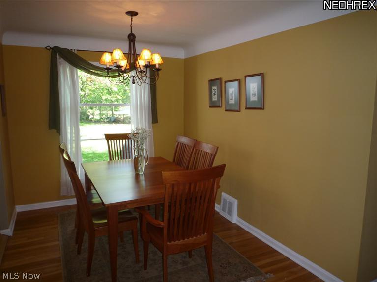 995 Learidge Road Cleveland, OH 44124 - Photo 8 of 25