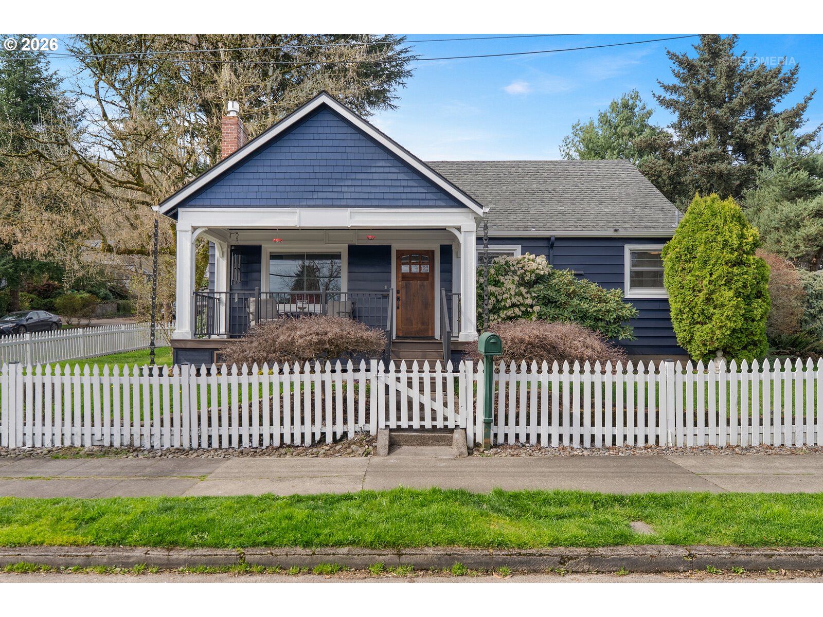 6733 South Virginia Avenue Portland, OR 97219 - Photo 1 of 28