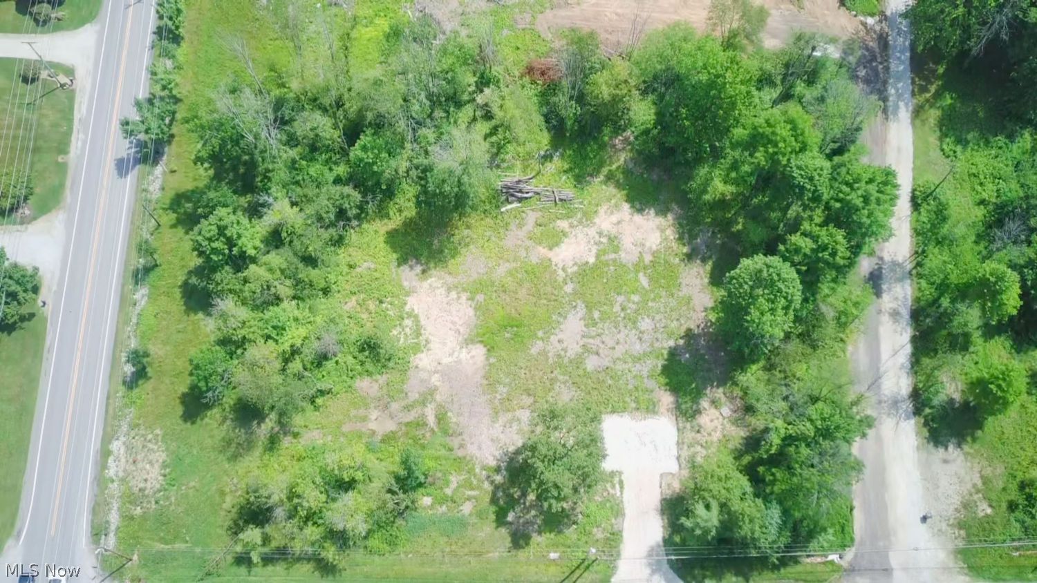 1362 Fixler Road Wadsworth, OH 44281 - Photo 3 of 3