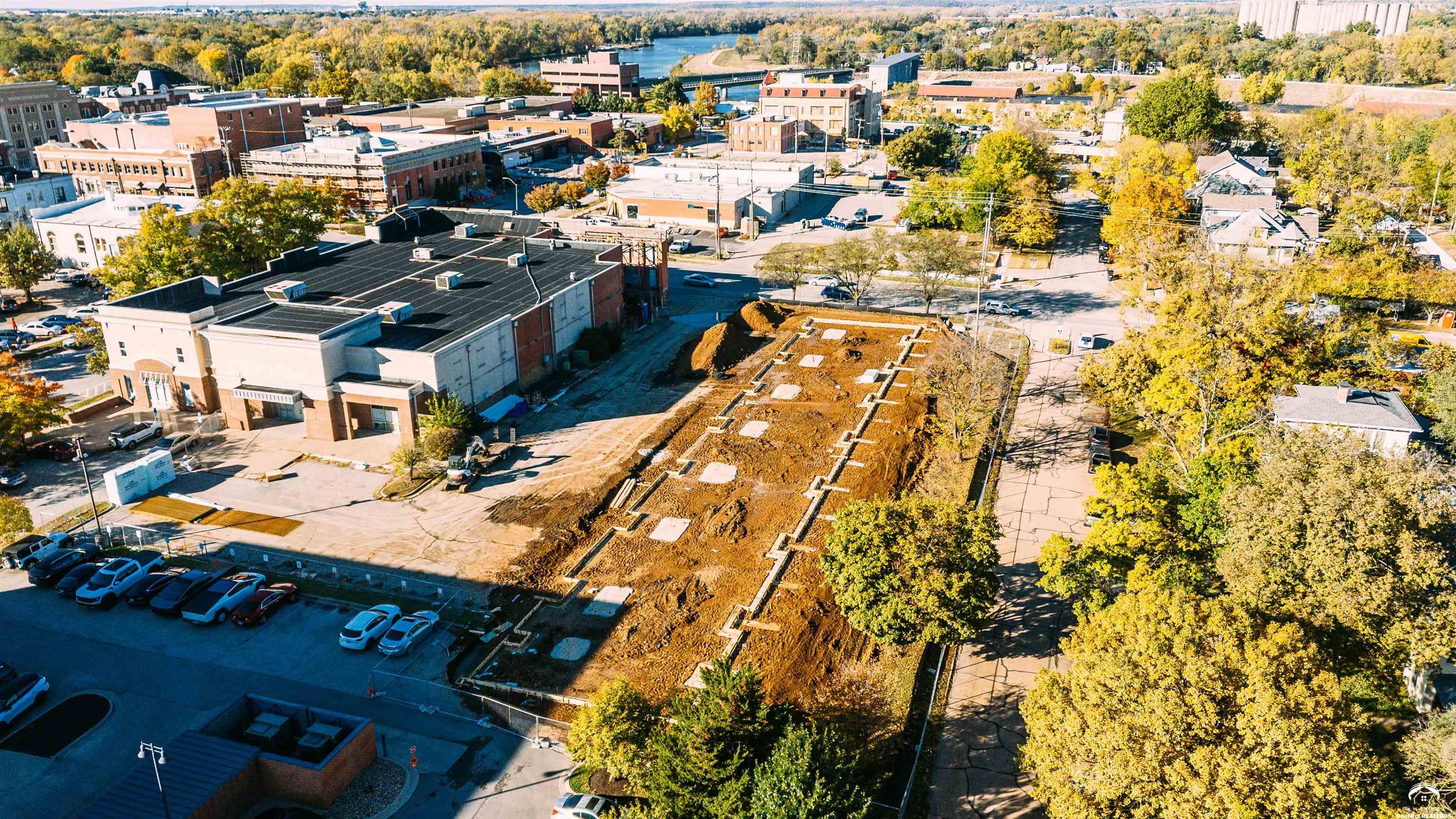 705 Rhode Island Street, Unit B Lawrence, KS 66044 - Photo 10 of 11