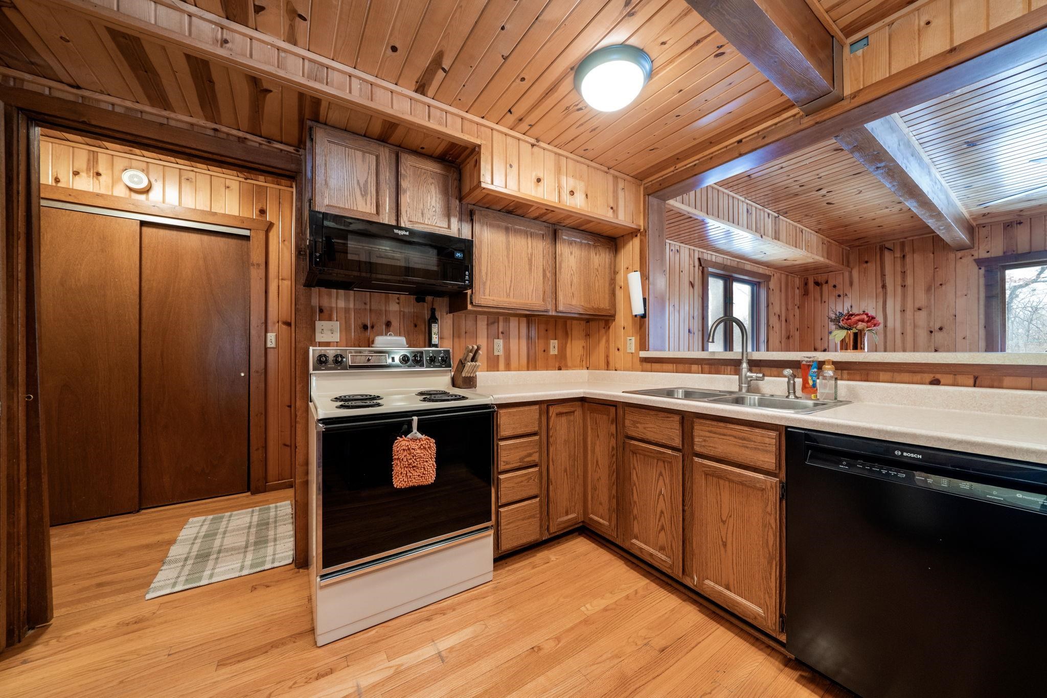 325 Rochester Road Northeast Poplar Grove, IL 61065 - Photo 15 of 34