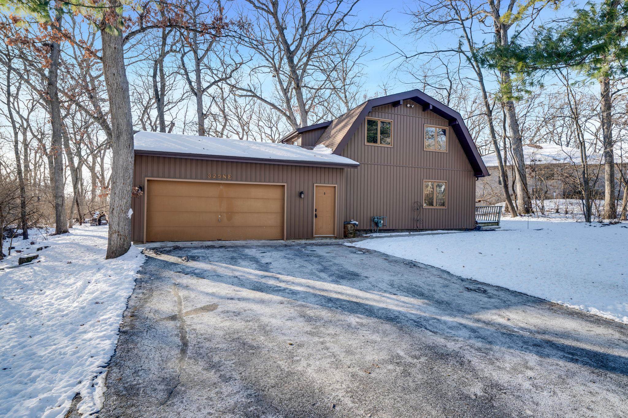 325 Rochester Road Northeast Poplar Grove, IL 61065 - Photo 2 of 34