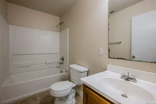 $1,249 | 7807 Kingsbury Way, Unit 4, San Antonio, TX 78240