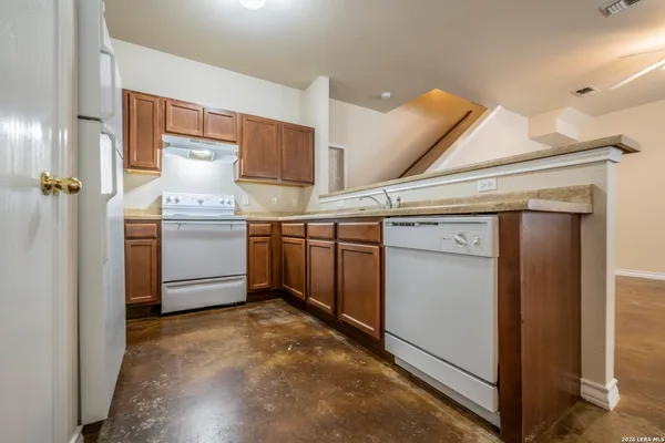 $1,249 | 7807 Kingsbury Way, Unit 4, San Antonio, TX 78240