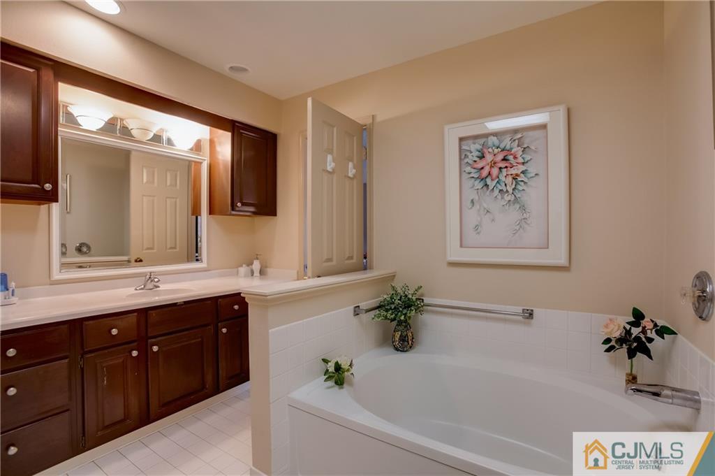 -792 E Pompton Road Monroe Township, NJ 08831 - Photo 23 of 29 Gallery Image 23