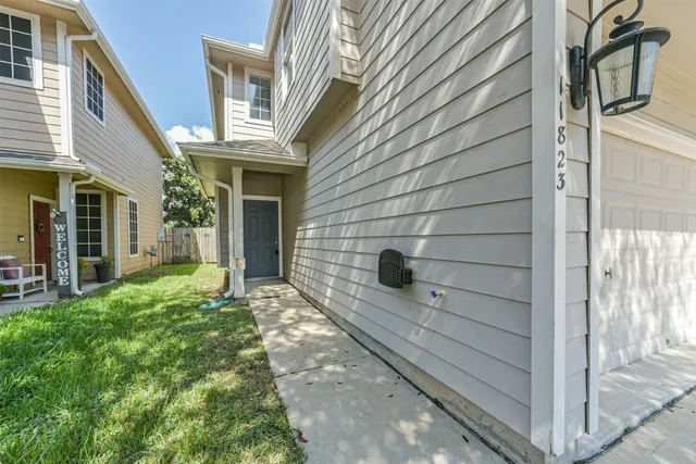 $245,000 | 11823 Keystone Spring Way, Houston, TX 77089
