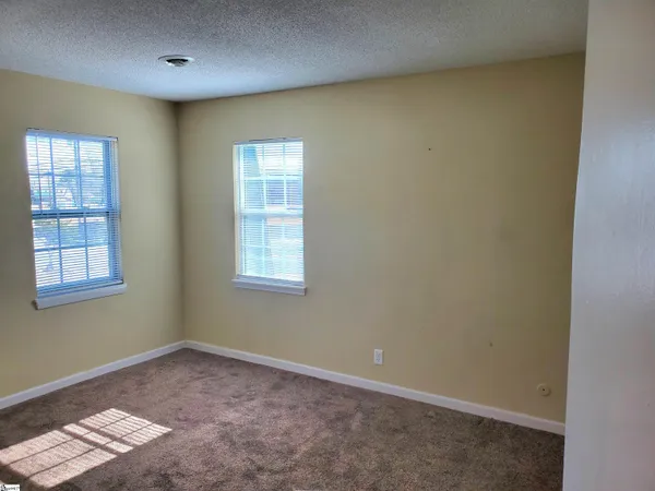 $1,300 | 713 East Curtis Street, Unit 18, Simpsonville, SC 29681