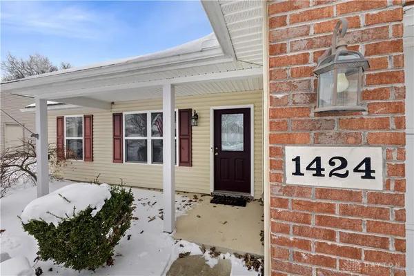$271,000 | 1424 Michael Drive, Troy, OH 45373