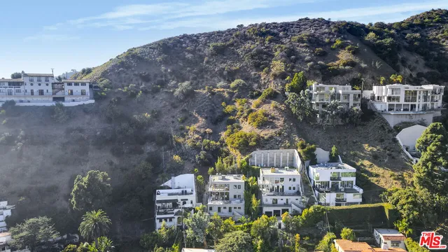 $12,999 | 1929 Curson Place, Los Angeles, CA 90046