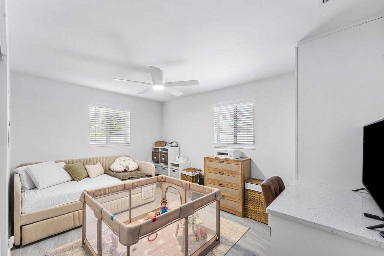 5923 Mango Road West Palm Beach, FL 33413 - Photo 19 of 34 019-5923MangoRoad-WestPalmBeach-FL-33413