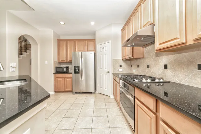 $2,880 | 6115 Summerfield Glade Lane, Katy, TX 77494