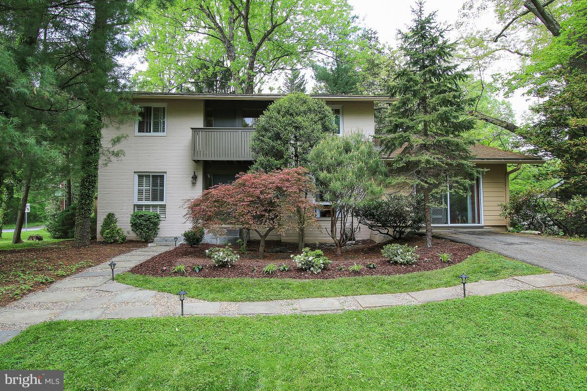 6801 Persimmon Tree Road Bethesda, MD 20817 - Photo 1 of 18 Exterior (Front)