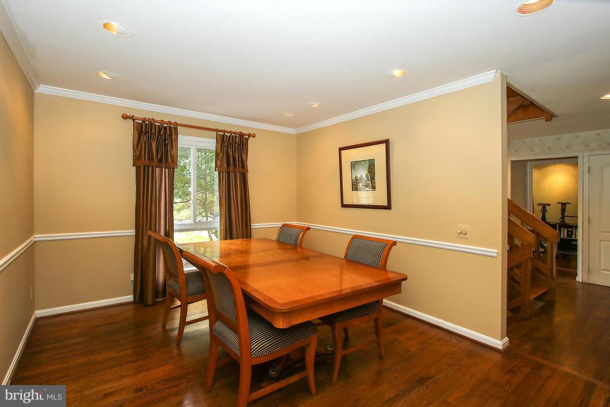 6801 Persimmon Tree Road Bethesda, MD 20817 - Photo 8 of 18 Dining Room