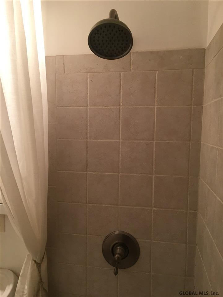 2391 Troy-Schenectady Road Niskayuna, NY 12309 - Photo 8 of 21 Photo 8
