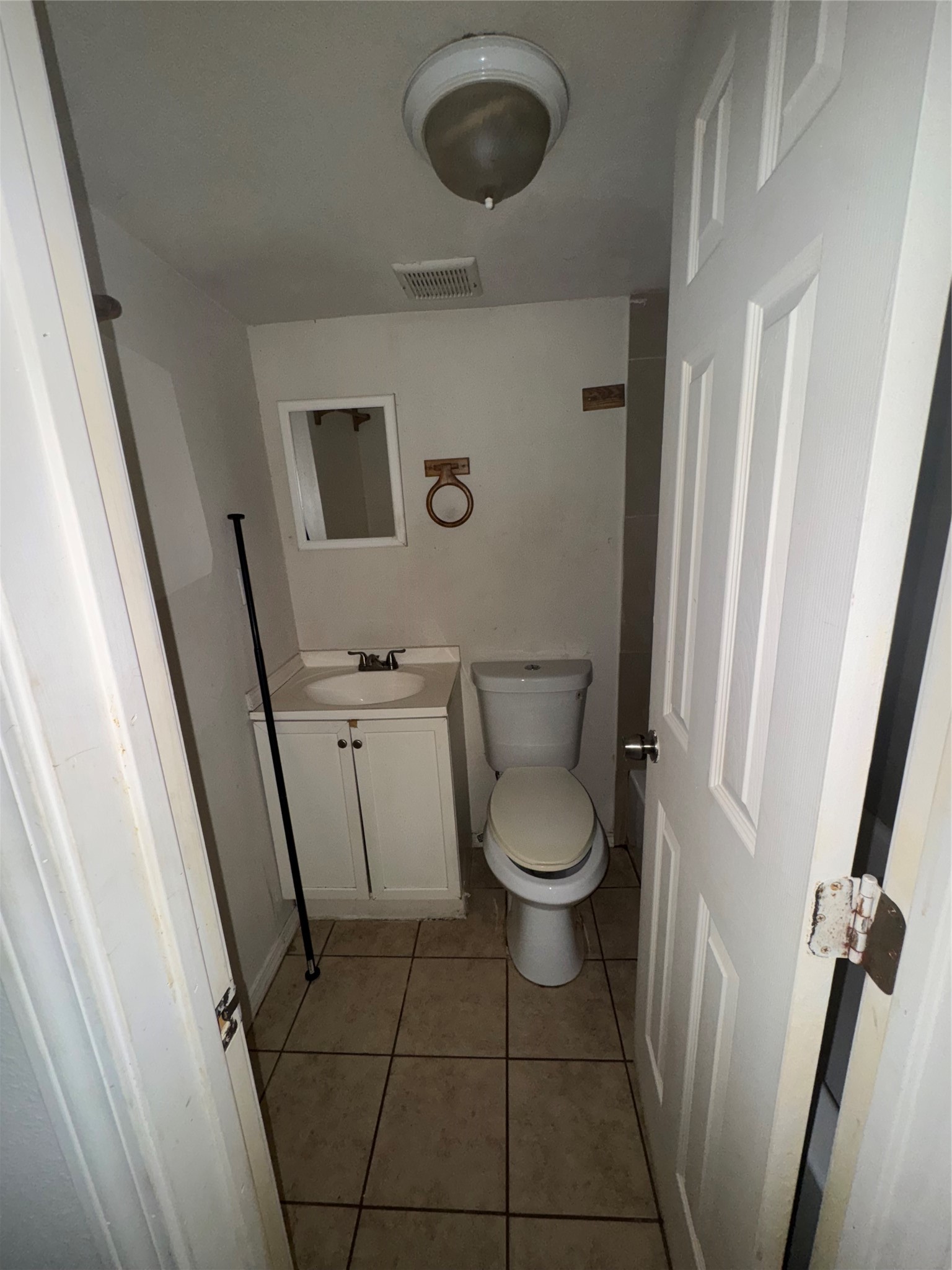 2501 Truxillo Street, Unit B Houston, TX 77004 - Photo 7 of 7 a bathroom with a toilet and a sink