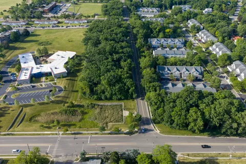 $295,372 | Lot 15 Oak Ridge Road, Carpentersville, IL 60110