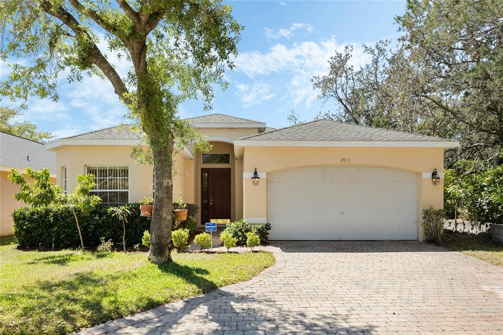 a front view of house with yard