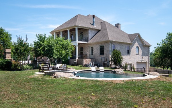 2228 B Highway 25 Cottontown, TN 37048 - Photo 3 of 61 a front view of a house with sitting area