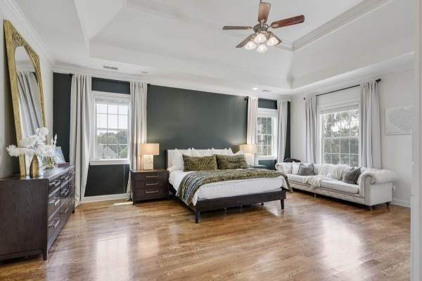 2228 B Highway 25 Cottontown, TN 37048 - Photo 34 of 61 a spacious bedroom with a bed and a couch