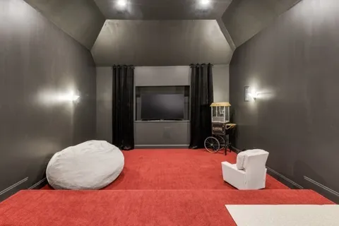 $1,375,000 | 2228 B Highway 25, Cottontown, TN 37048