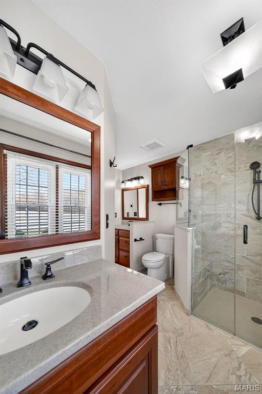 2132 Bates Road O'Fallon, MO 63368 - Photo 17 of 46