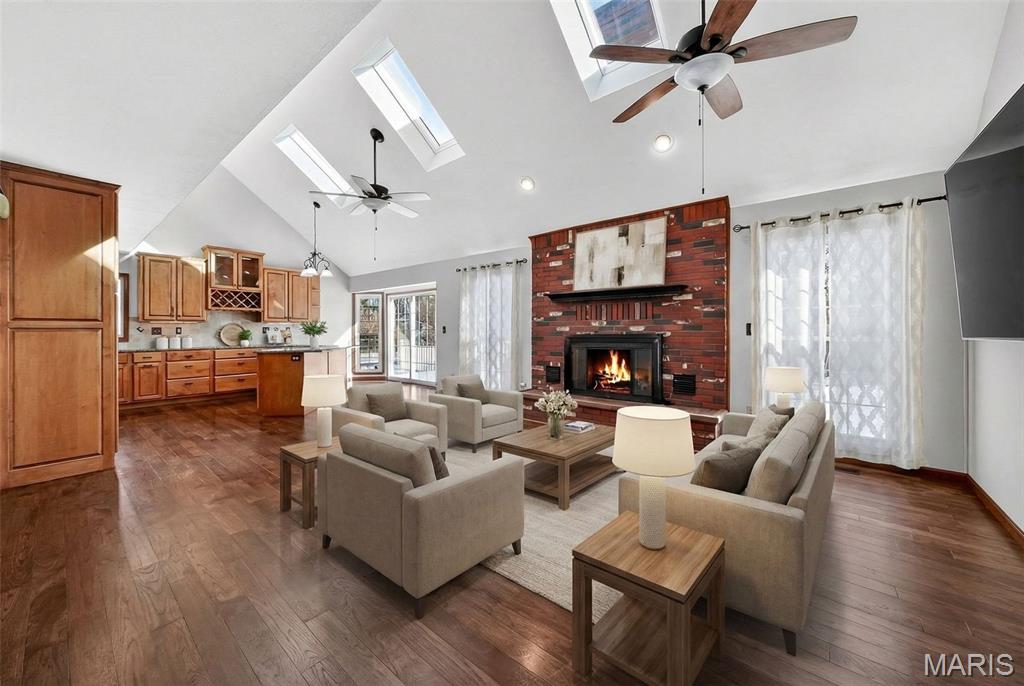 2132 Bates Road O'Fallon, MO 63368 - Photo 2 of 46