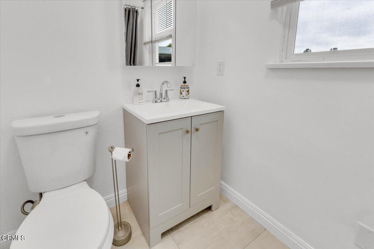 368 Monterey Road, Unit 370 5 South Pasadena, CA 91030 - Photo 31 of 32 Bathroom