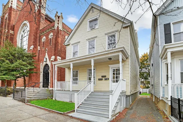 $949,000 | 140 Beekman Avenue, Sleepy Hollow, NY 10591