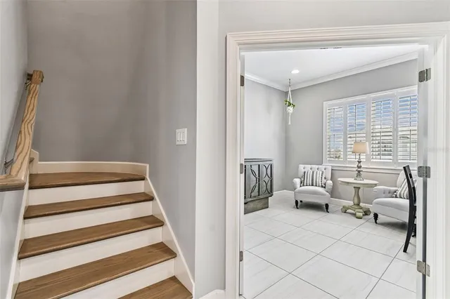 a view of an chairs and table in backyard