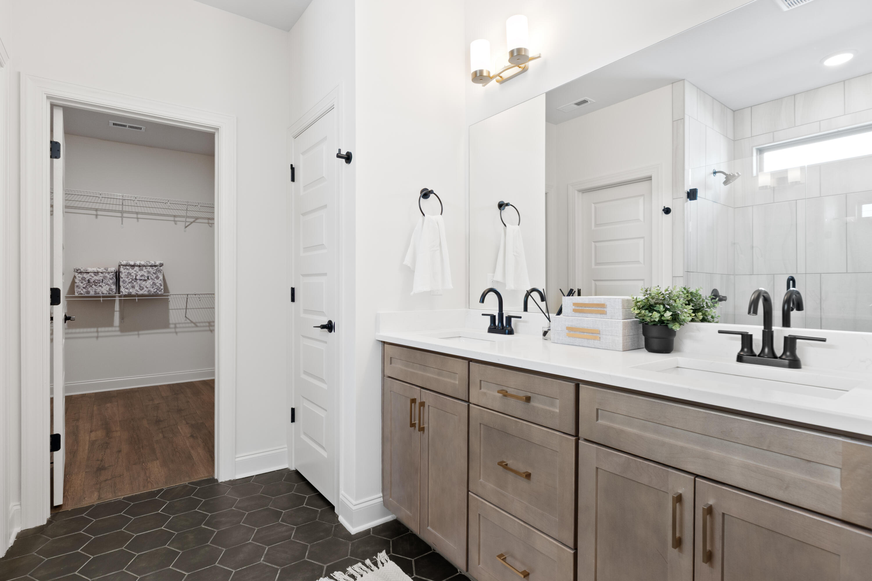 6974 Little Sorrel Road, Unit 105 Hixson, TN 37343 - Photo 25 of 29 DSC03480