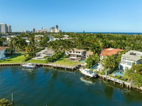 $14,800,000 | 268 S Parkway, Golden Beach, FL 33160