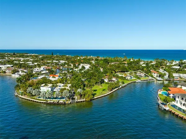 $14,800,000 | 268 S Parkway, Golden Beach, FL 33160