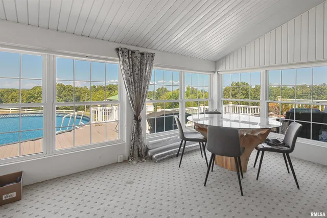 $617,500 | 9855 Highway 37, Goreville, IL 62939