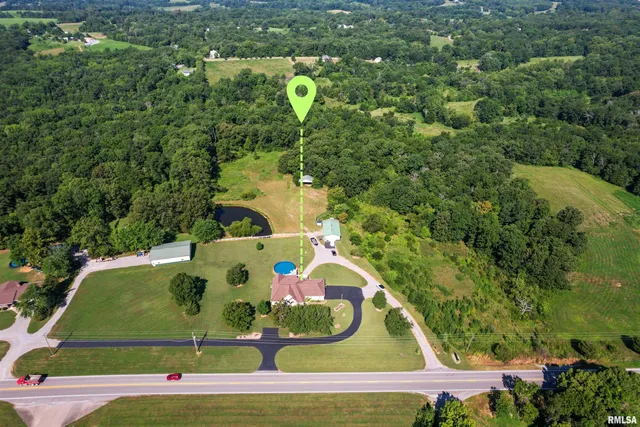 $617,500 | 9855 Highway 37, Goreville, IL 62939