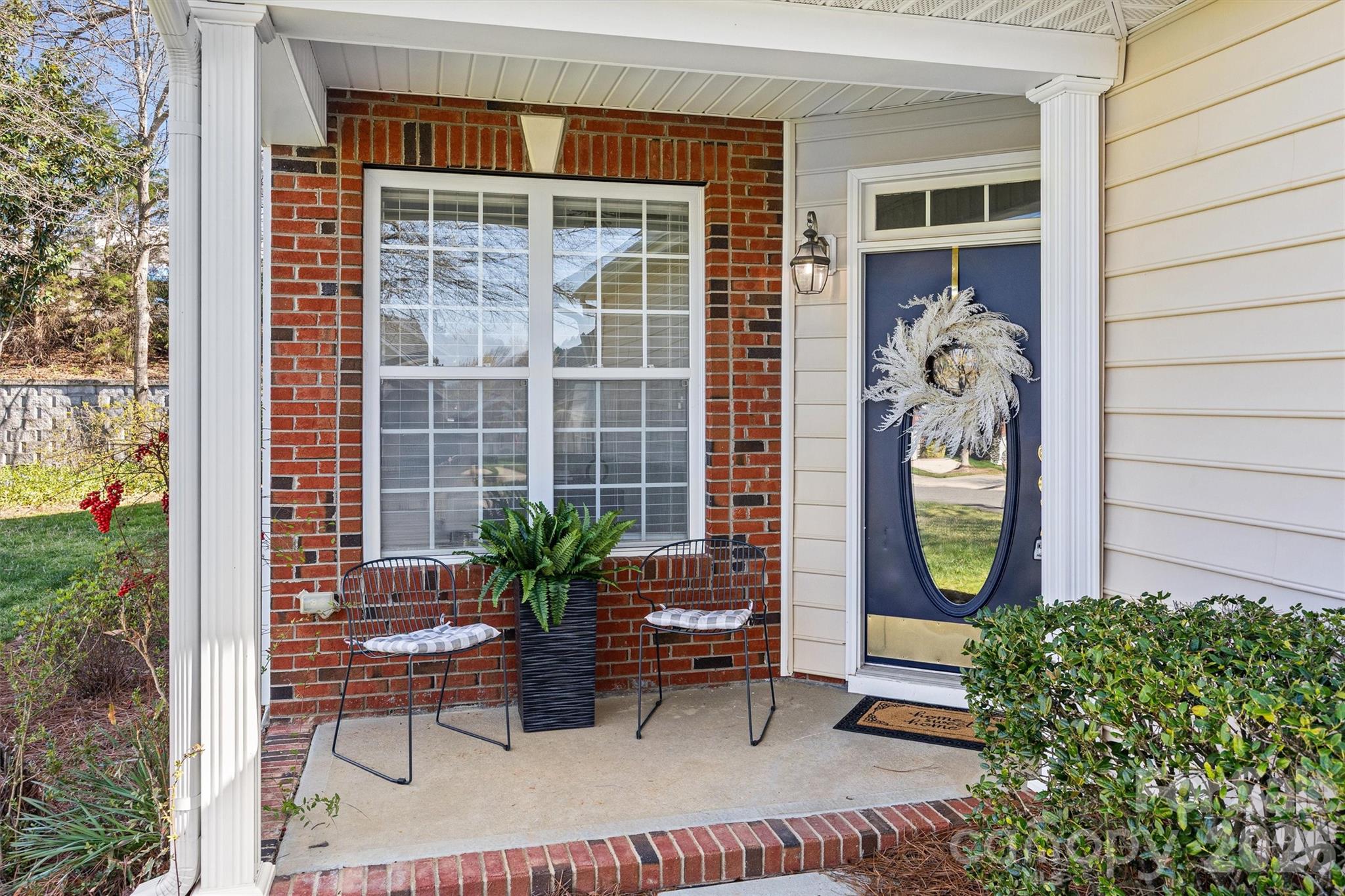 1657 Onyx Ridge Fort Mill, SC 29708 - Photo 2 of 34