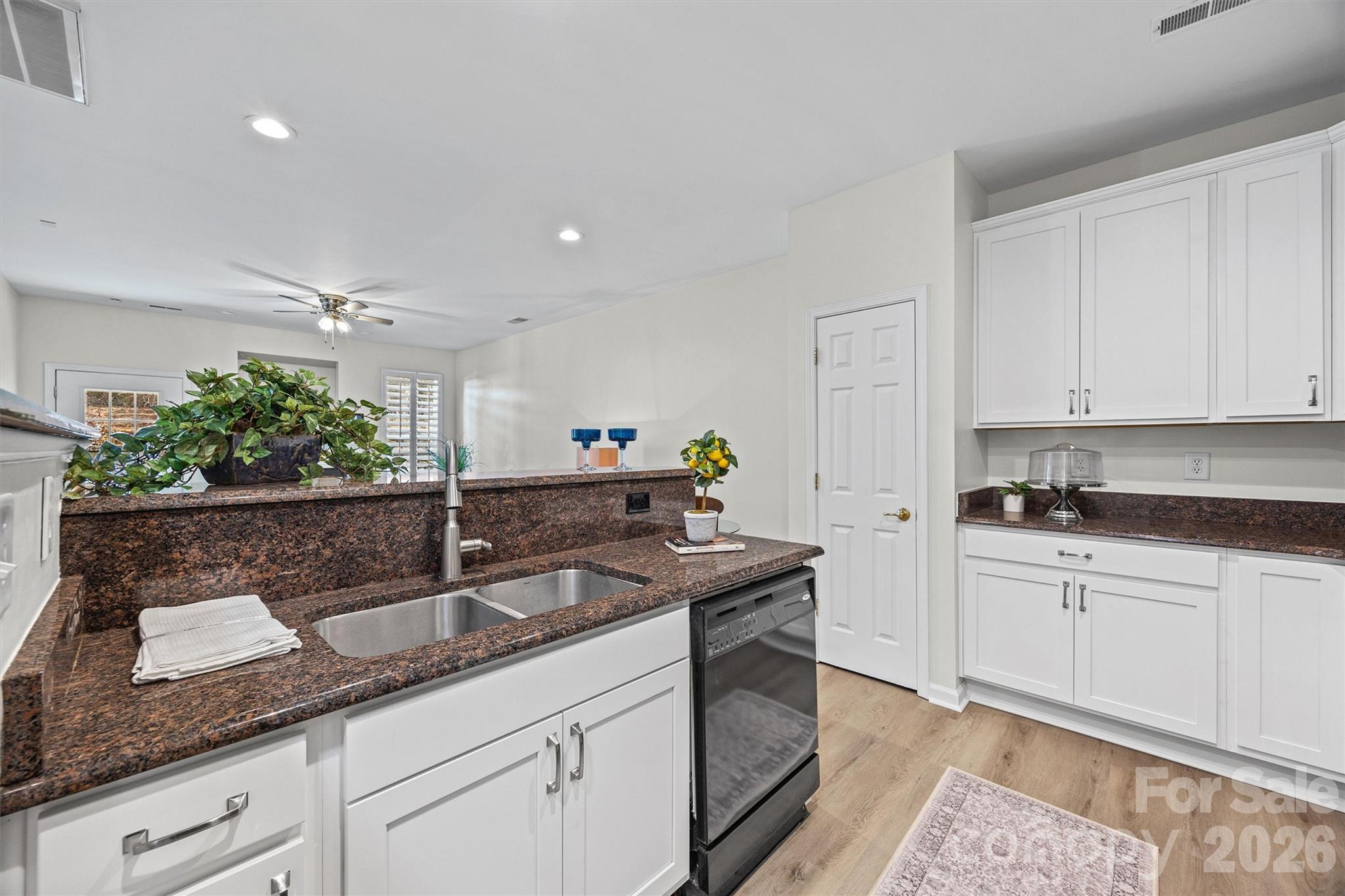 1657 Onyx Ridge Fort Mill, SC 29708 - Photo 9 of 34