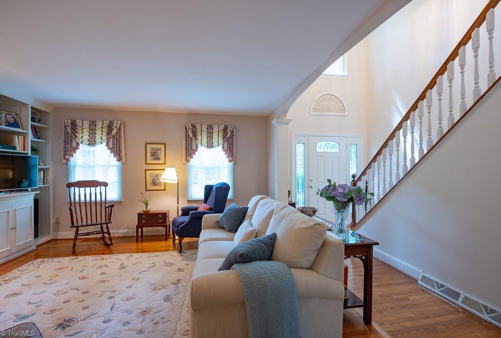 764 Reaford Road Winston-Salem, NC 27104 - Photo 4 of 22 Living Room
