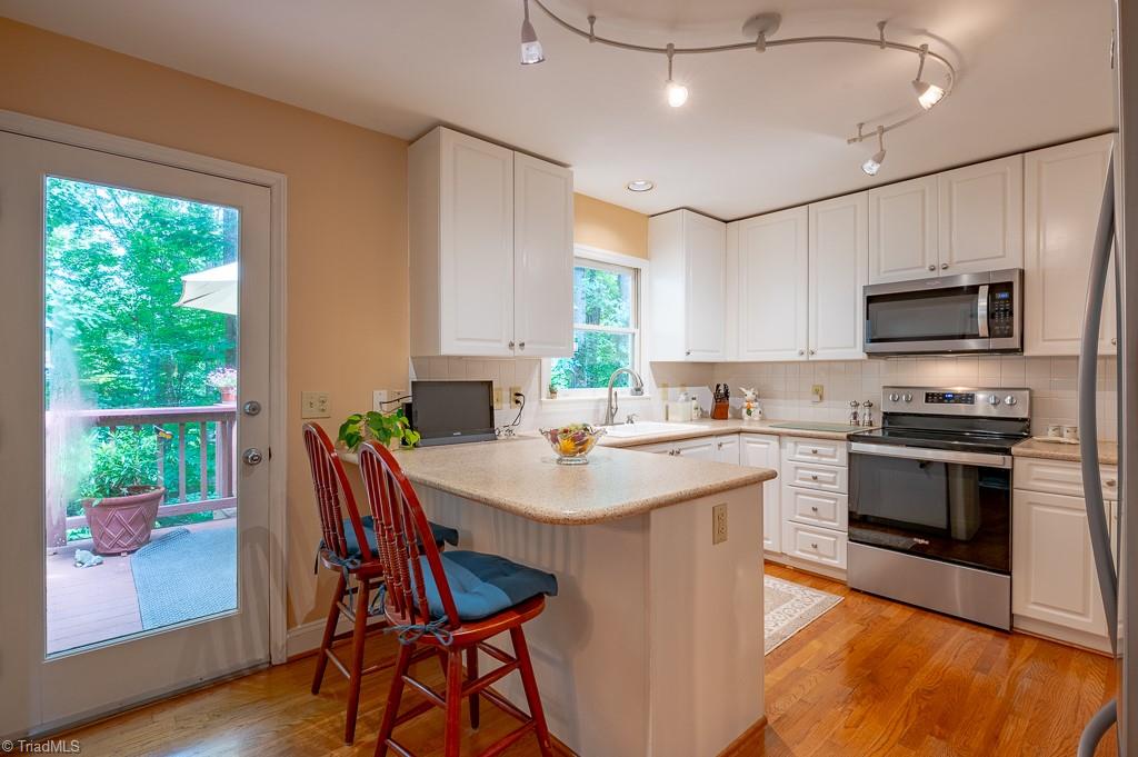 764 Reaford Road Winston-Salem, NC 27104 - Photo 6 of 22 Kitchen