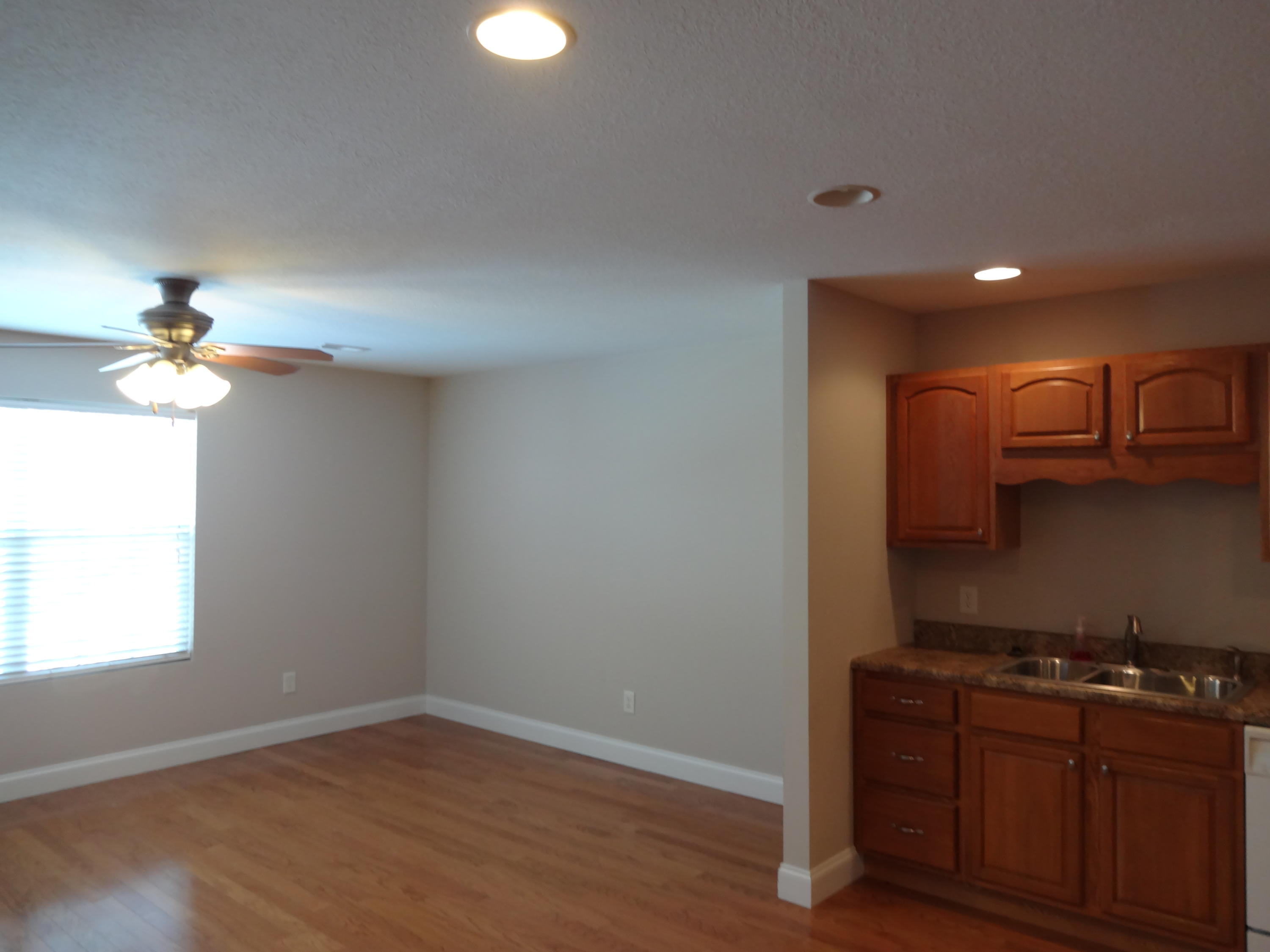 292 Angus Crossing Corryton, TN 37721 - Photo 3 of 25 Open Living room