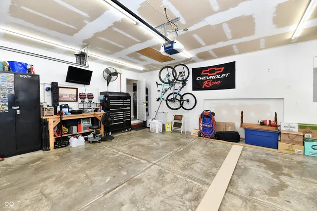 $349,900 | 1157 Runningbrook Court, Avon, IN 46123