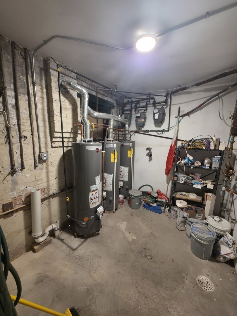 1748 North Keystone Avenue Chicago, IL 60639 - Photo 29 of 33