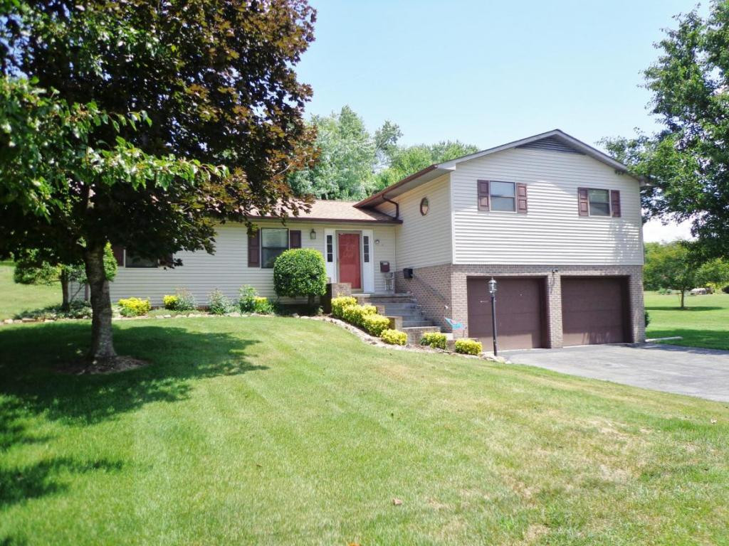2016 Ridgefield Road Johnson City, TN 37601 - Photo 1 of 13 Photo 1