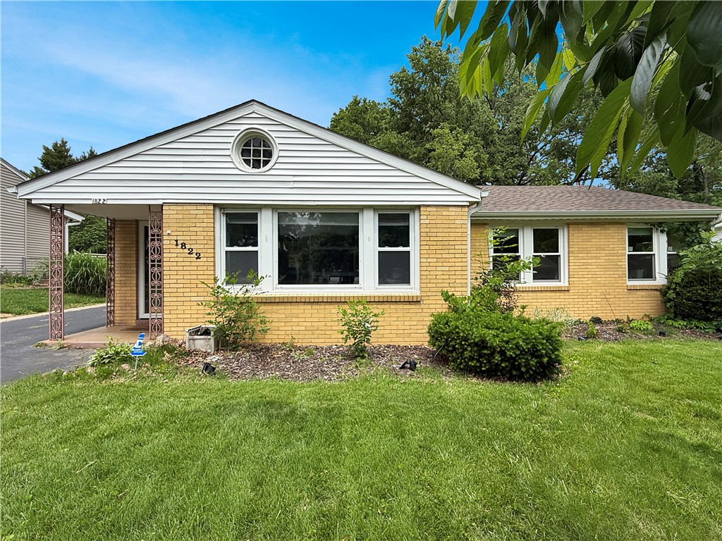 1822 Riverview Avenue Decatur, IL 62522 - Photo 1 of 20
