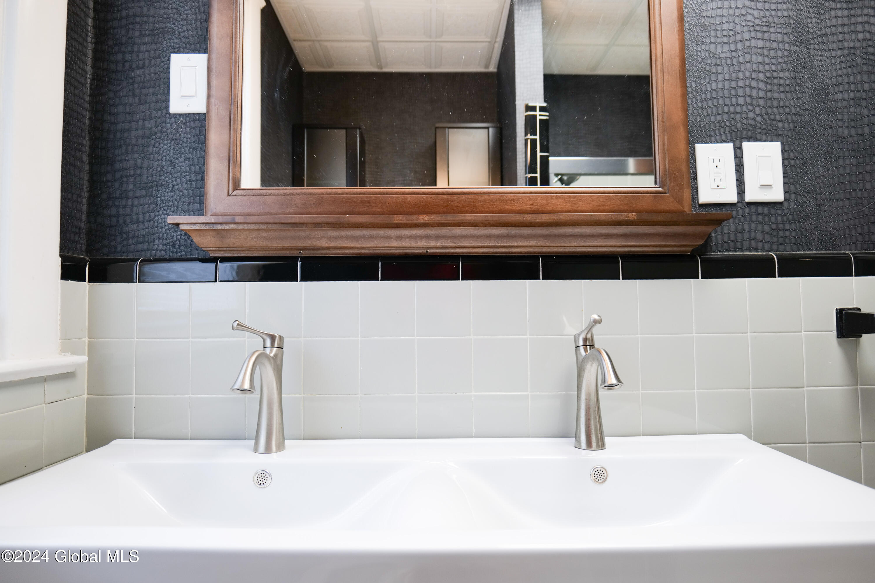 119 Manning Boulevard Albany, NY 12203 - Photo 15 of 55 P1050250