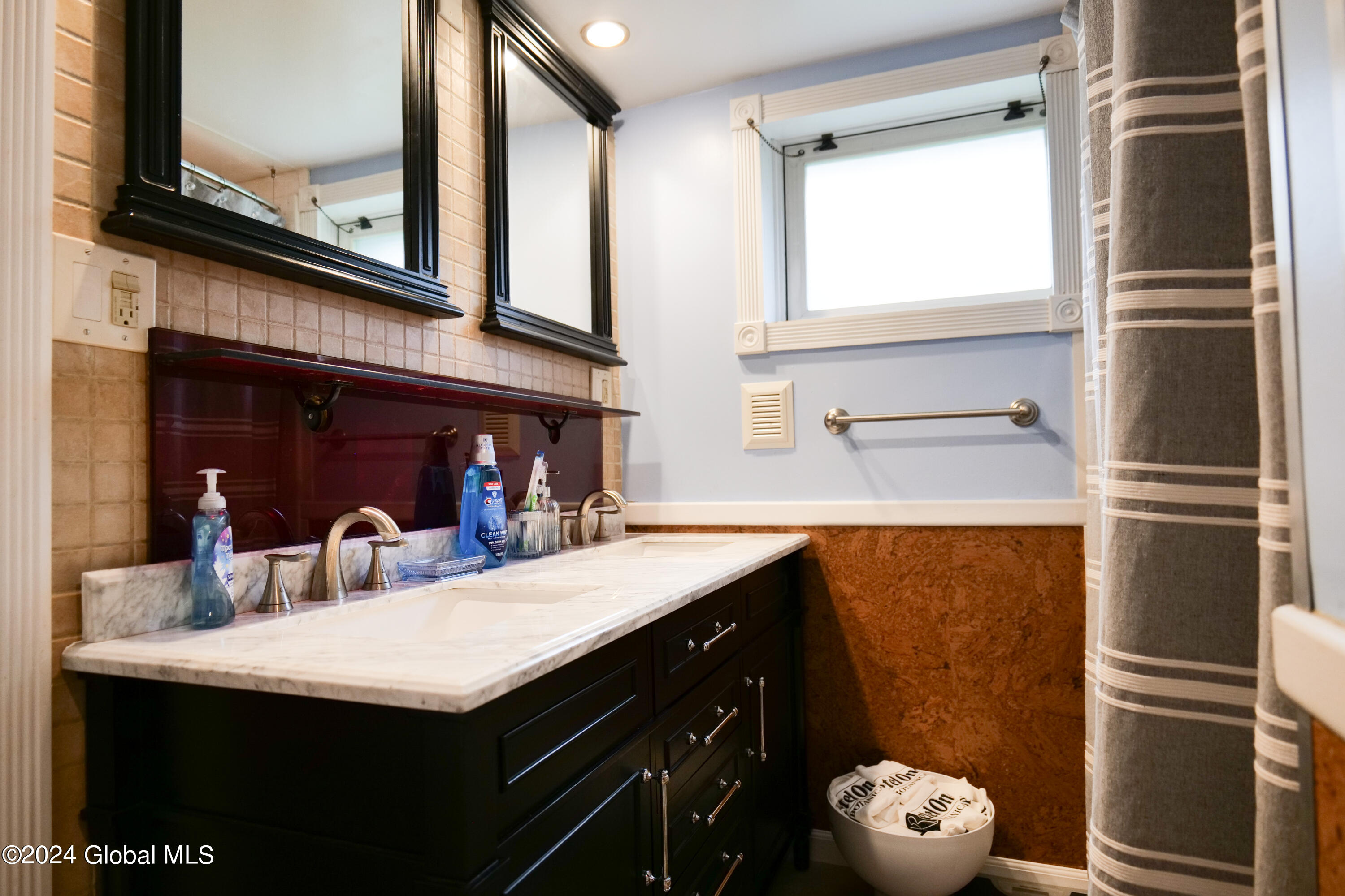 119 Manning Boulevard Albany, NY 12203 - Photo 36 of 55 P1050334